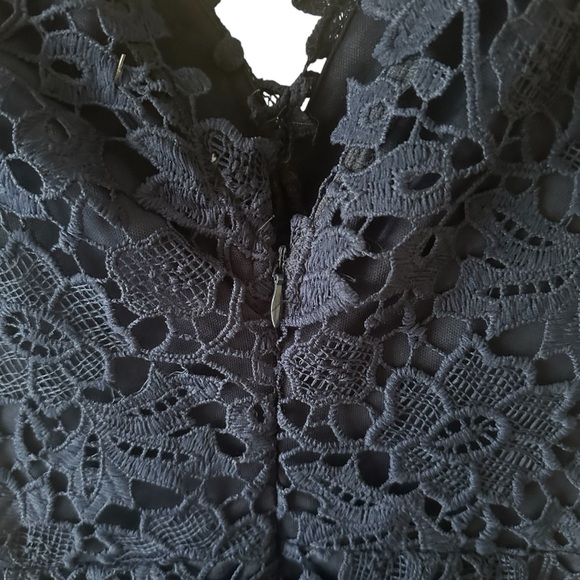 ASTR The Label Women’s Small Lace Dress Navy Dark
Blue Wedding Guest Cocktail - Picture 6 of 6